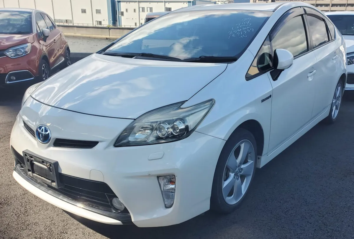 Toyota Prius 2014 - Image 1