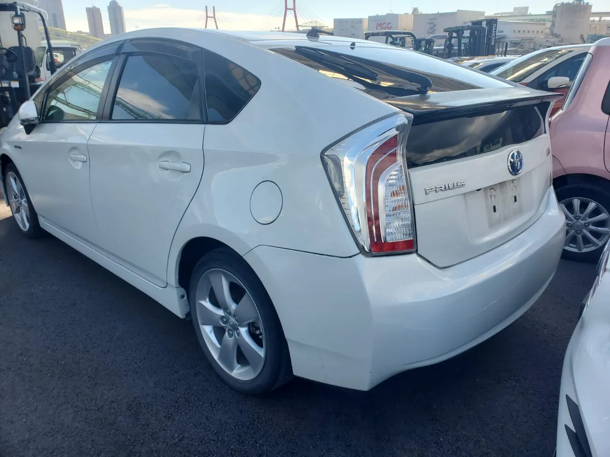 Toyota Prius 2014 - Image 3