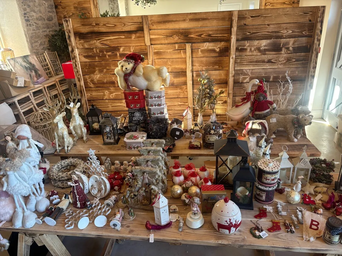 Christmas Shop Close Down - New Stock - Image 3