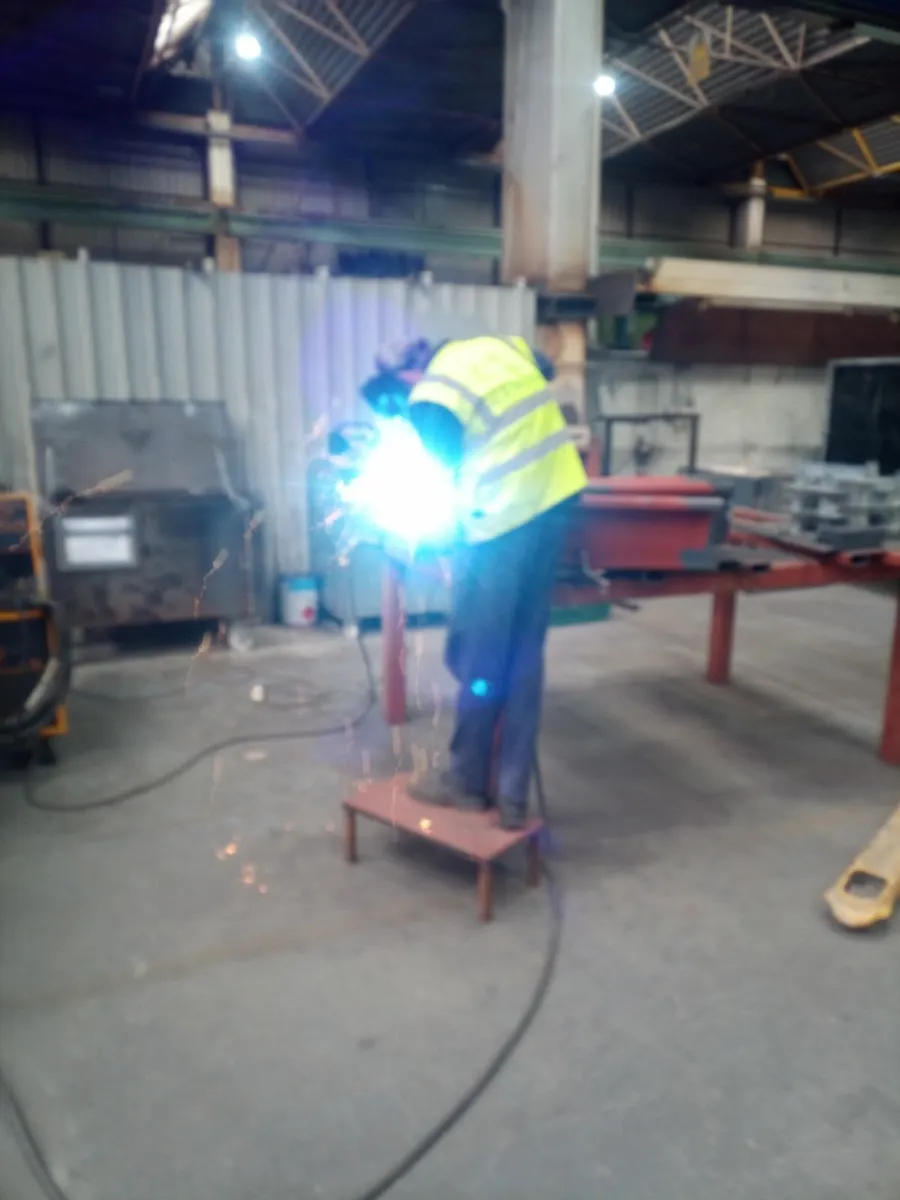 Farm    Maintenance   &.    HELP..... - Image 2