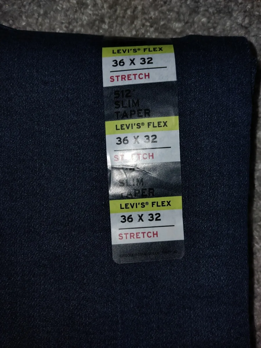 NEW- 512 Slim Taper Levis Jeans, 36W, 30L - Image 3