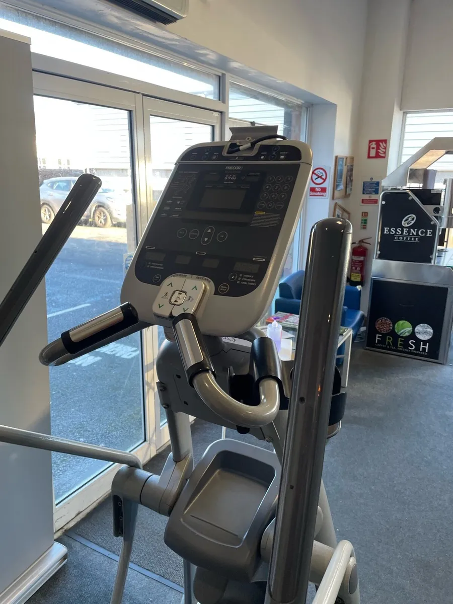 Precor 956i Elliptical - Image 2
