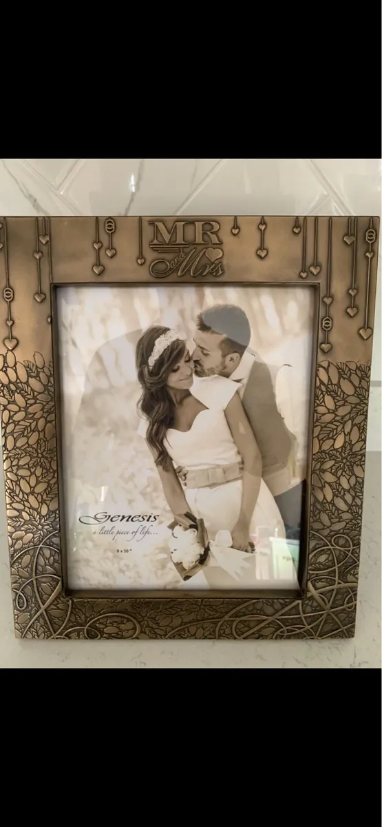 Genesis picture frame - Image 3