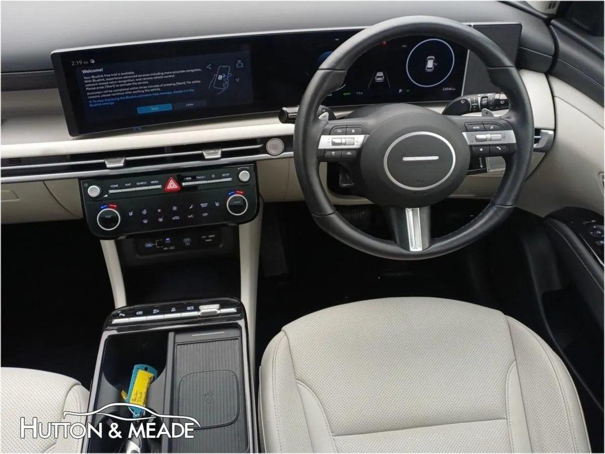 Hyundai Tucson Platinum PHEV 1.6 Petrol 5dr - Image 4
