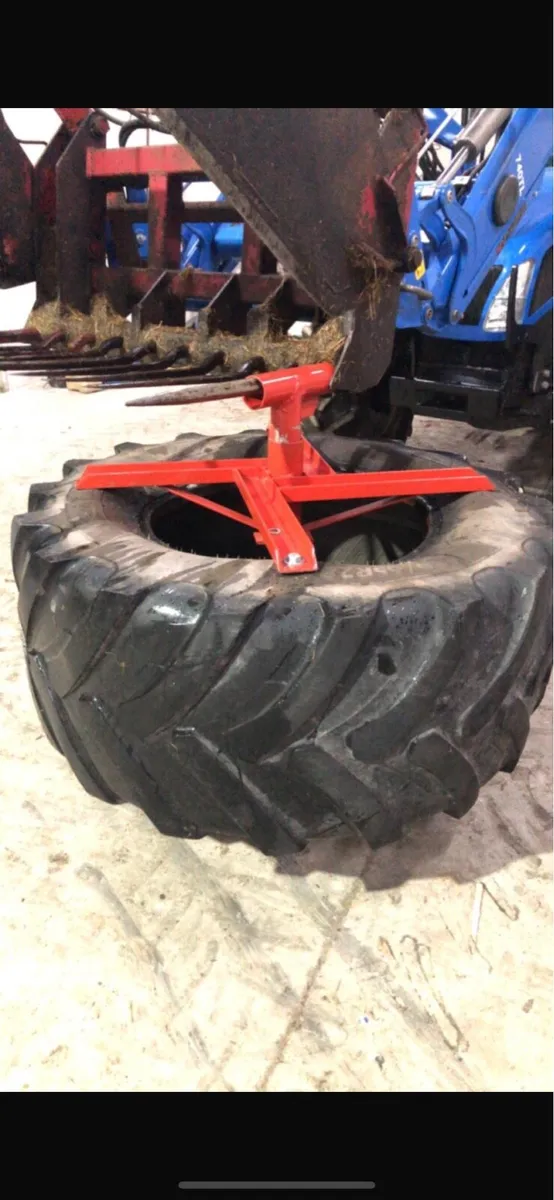 Silage pusher - Image 1