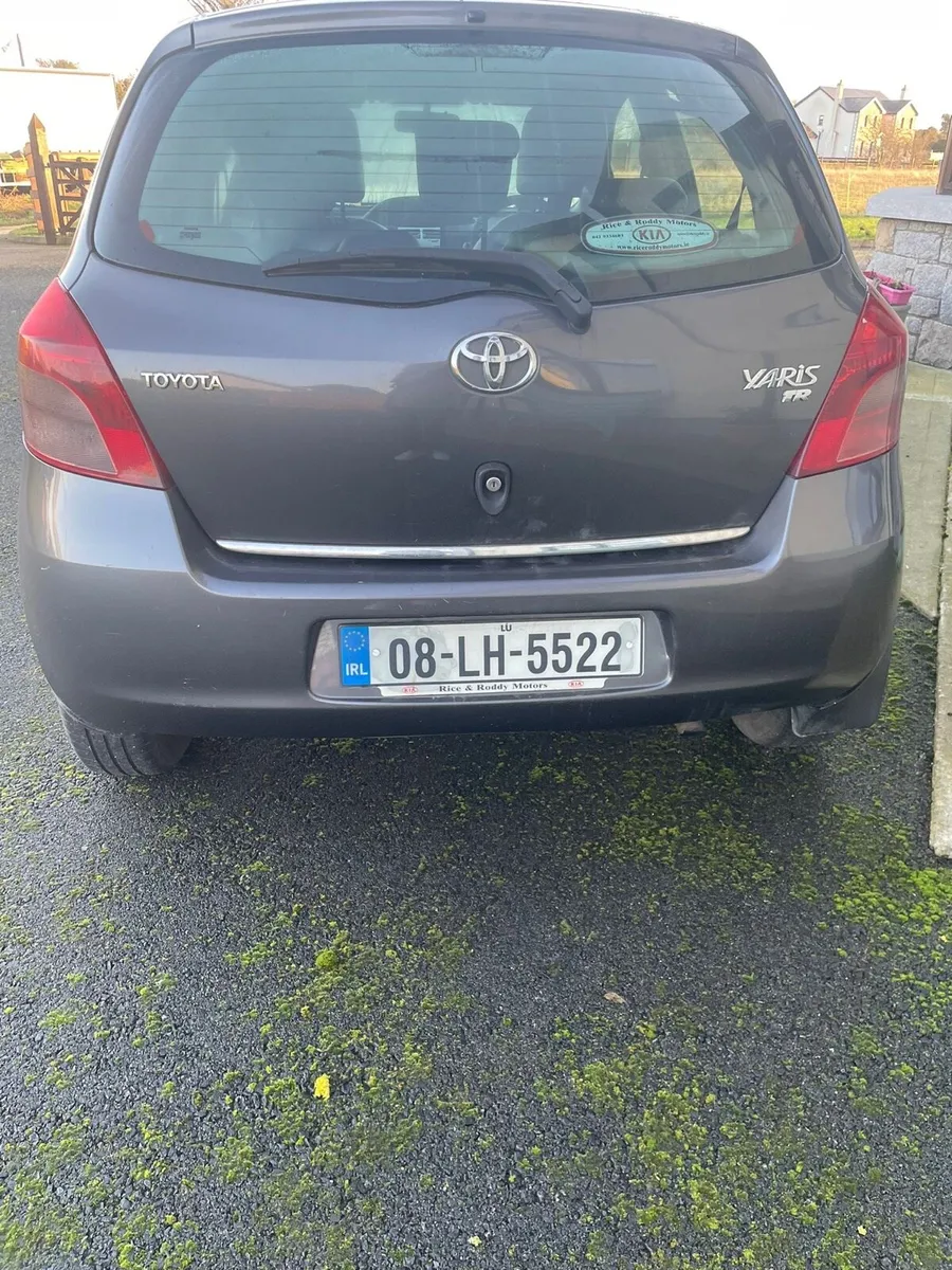 Toyota Yaris - Image 2