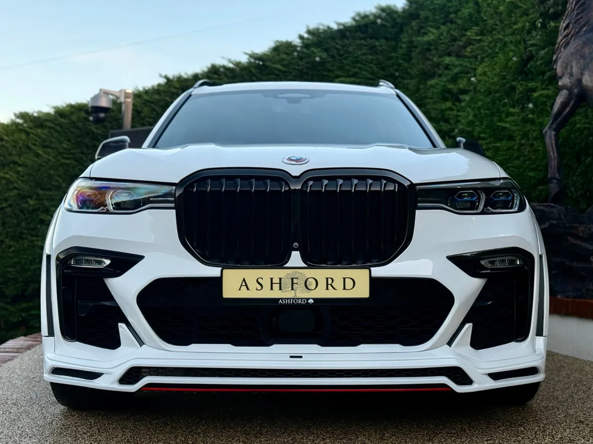 BMW CLR X7 M50D NO 004 FULL LUMMA KIT - Image 3