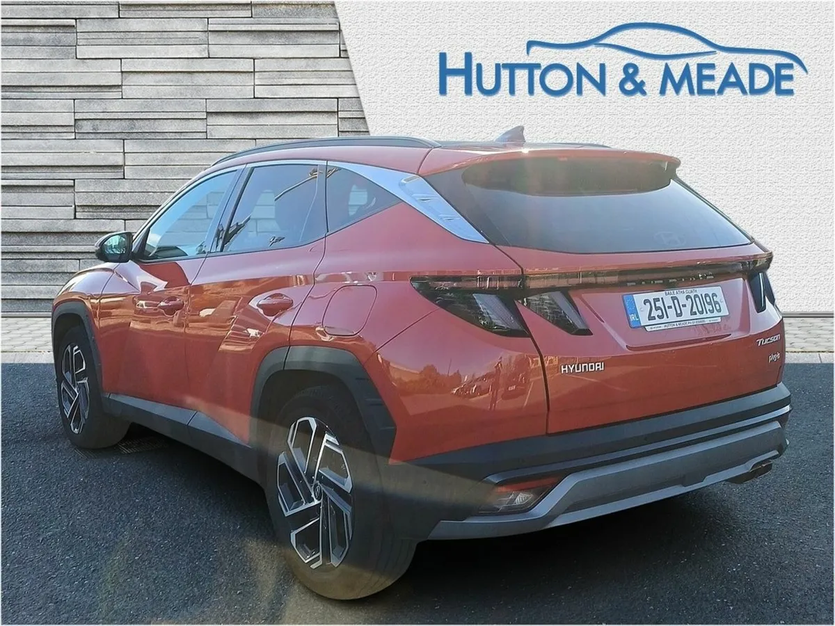 Hyundai Tucson Platinum PHEV 1.6 Petrol 5dr - Image 3