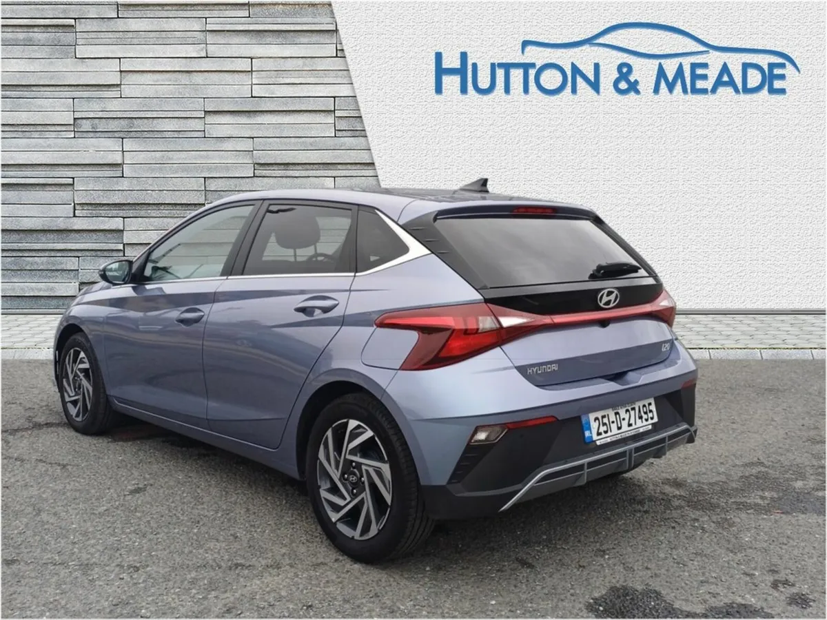 Hyundai i20 Delux Plus 1.2 Petrol 5dr - Image 3