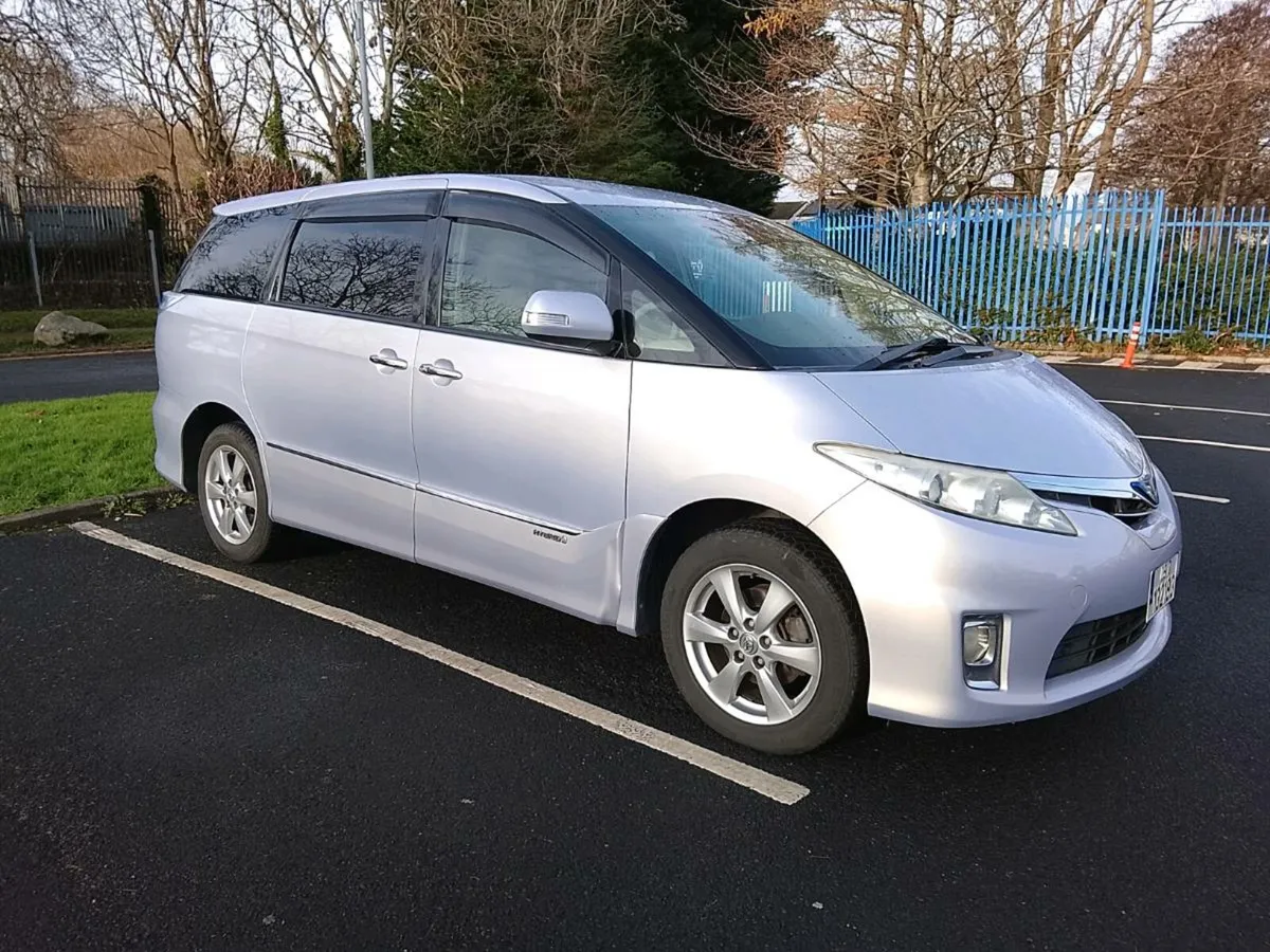 Toyota Estima HYBRID - Image 3