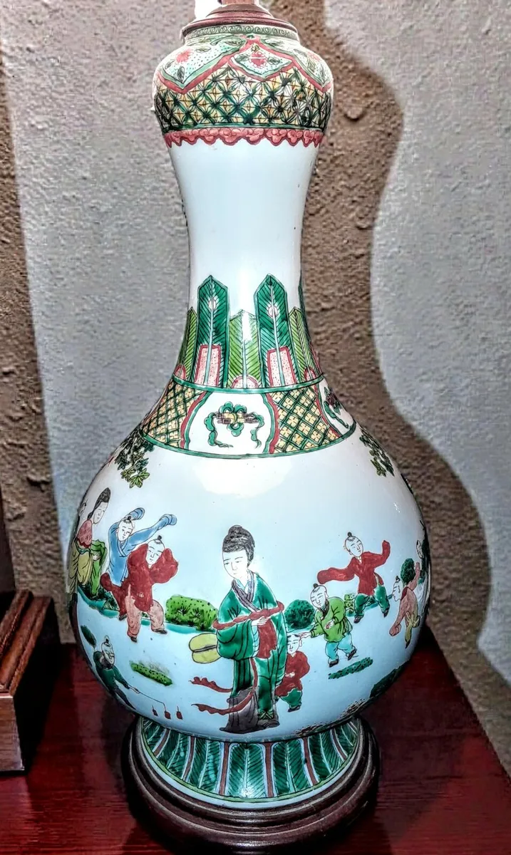 Large Chinese garlic head lhand painted amp - Image 3