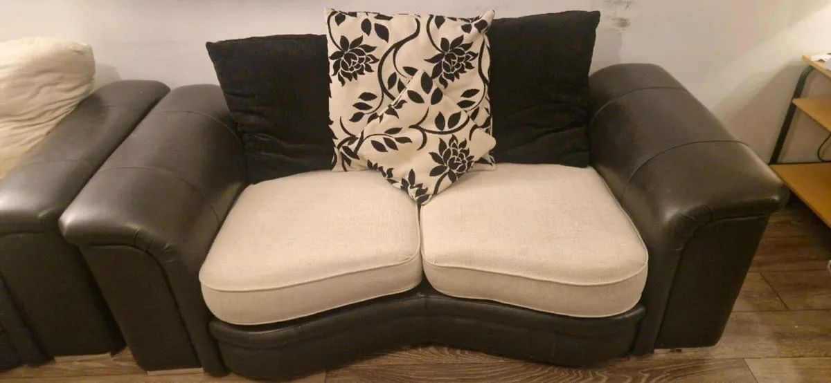 2 seater and single seater couch - Image 2