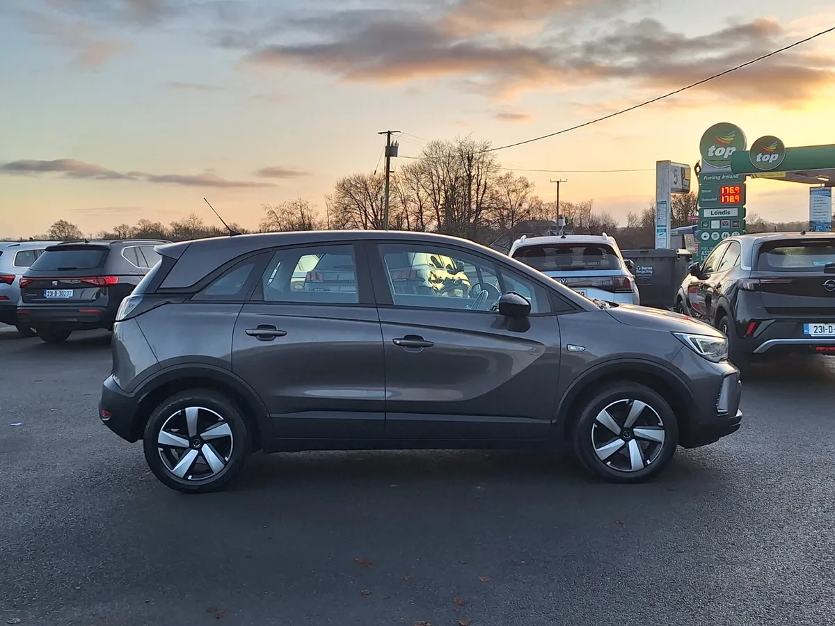 Opel Crossland 1.5 Diesel *Immaculate/App Connect - Image 4
