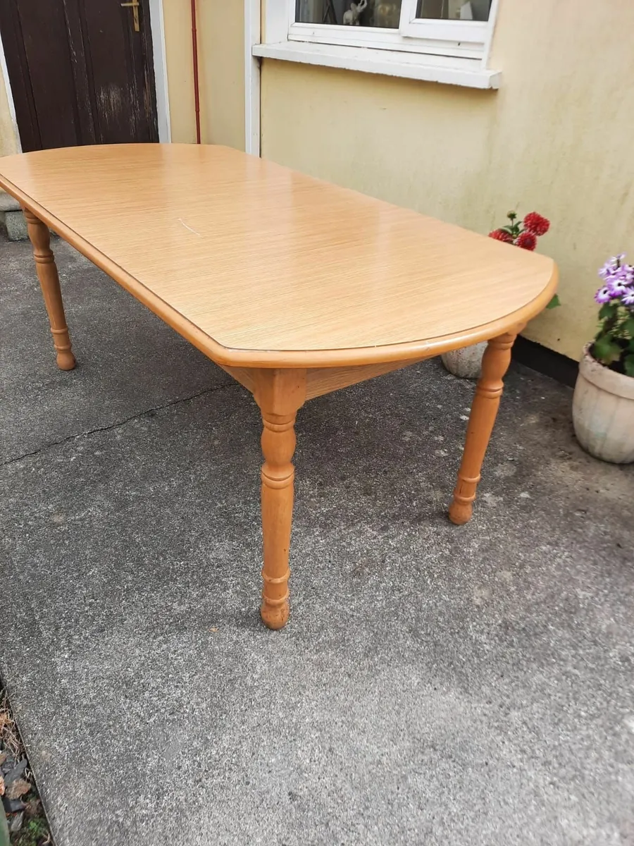 Kitchen table - Image 3