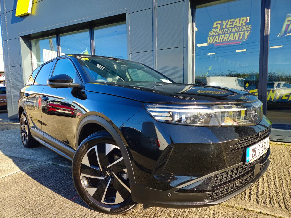 Opel Grandland PureTech 1.2 Hybrid GS - Image 1