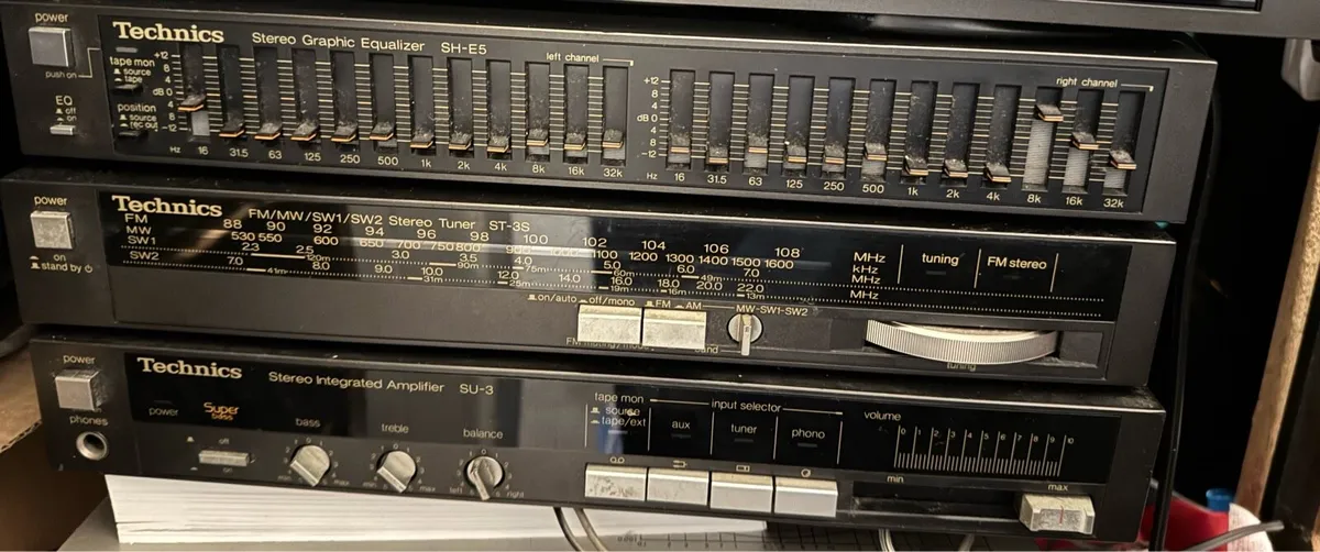 Technics Amp + Tuner + Graphic Equaliser - Image 2