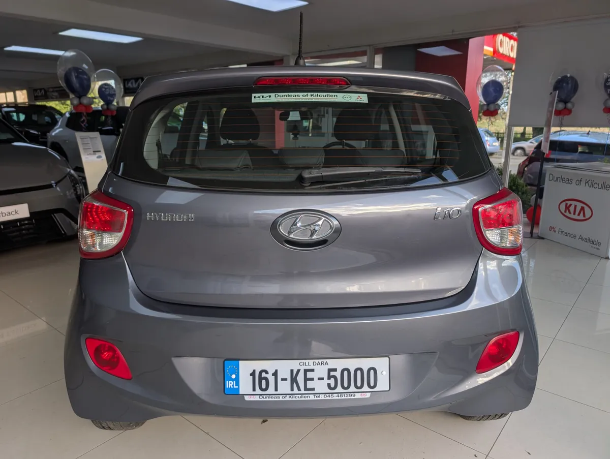 Hyundai i10 Deluxe 2016 - Image 3