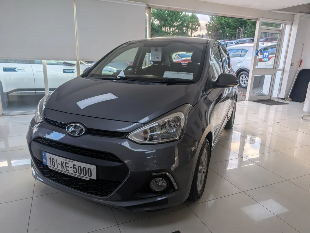 Hyundai i10 Deluxe 2016 - Image 1