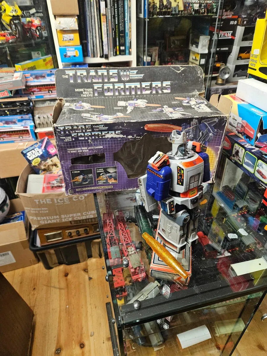 Vintage Transformer Galvatron - Image 1