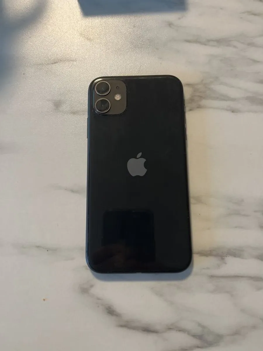 iPhone 11 perfect condition - Image 2