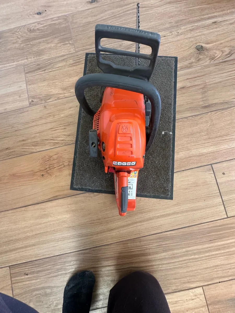 Husqvarna 130 Chainsaw - Image 4