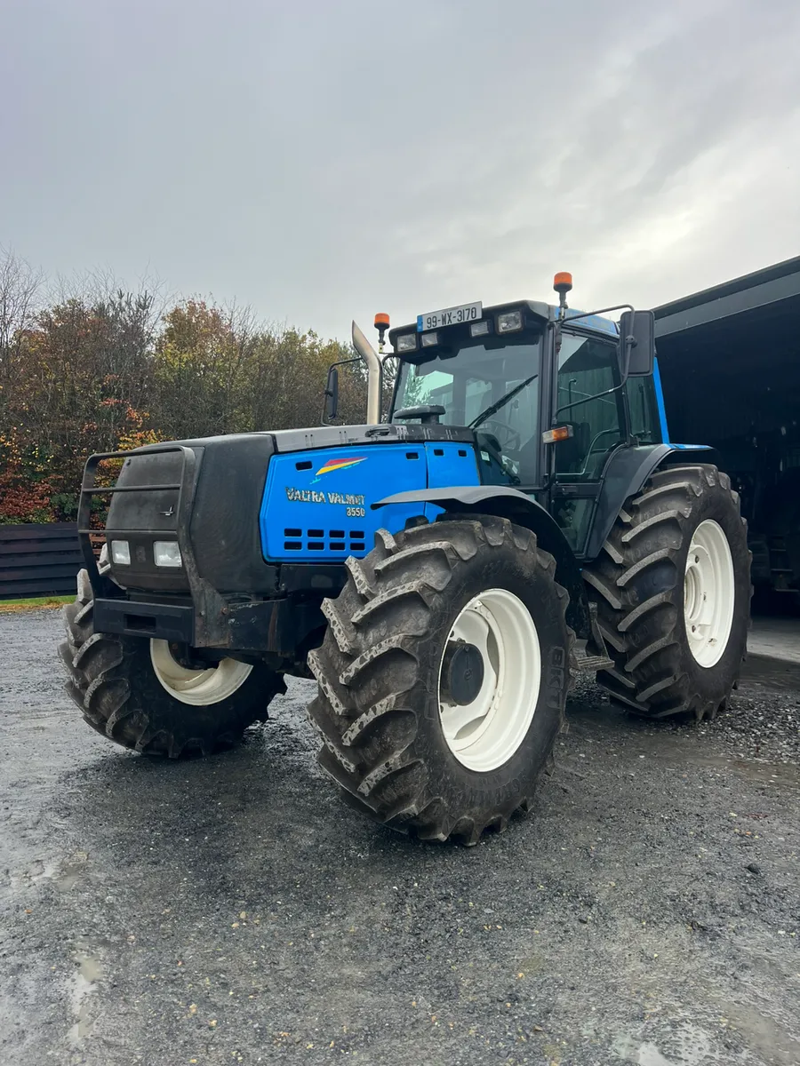 1999 Valtra 8550 Mega Long Wheel Base - Image 1