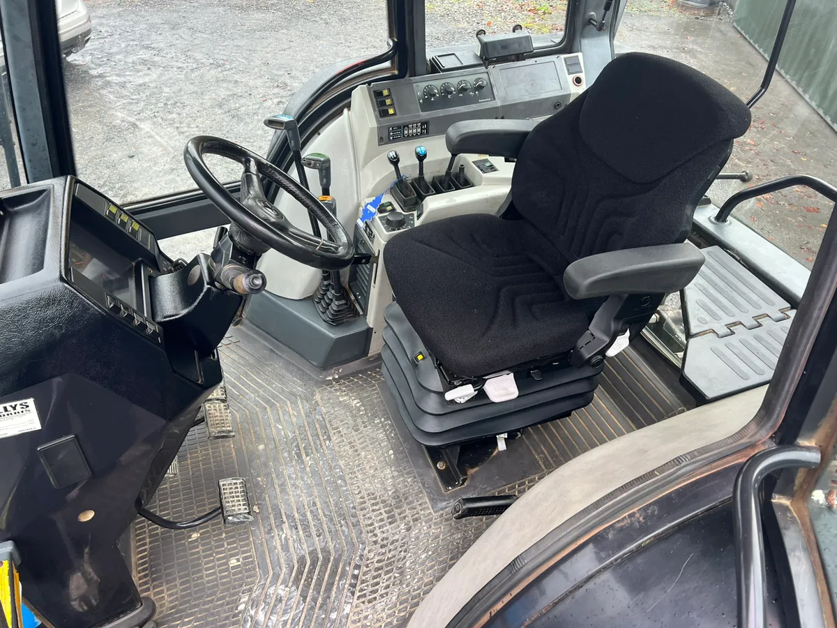 1999 Valtra 8550 Mega Long Wheel Base - Image 4