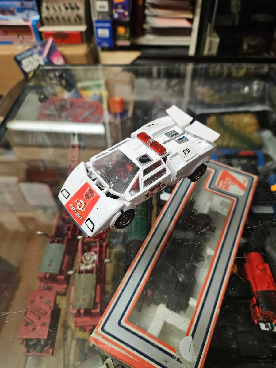 Vintage Takara Transformer - Image 2