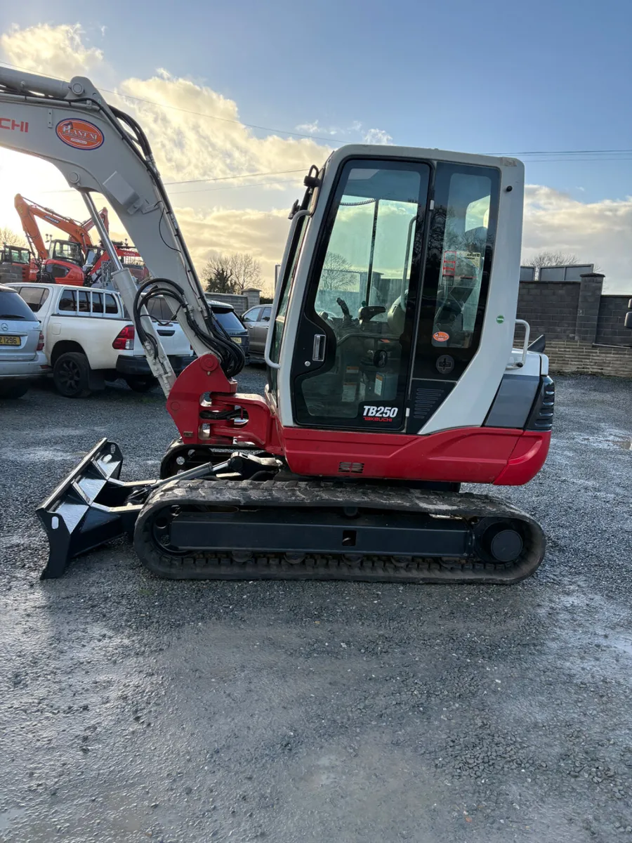 2019 Takeuchi TB250 Low Hours Finance Arranged - Image 2