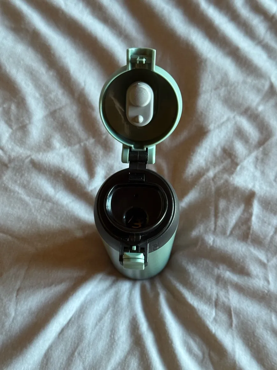 LocknLock Stainless Steel Vacuum Bottle - 0.4L - Image 2