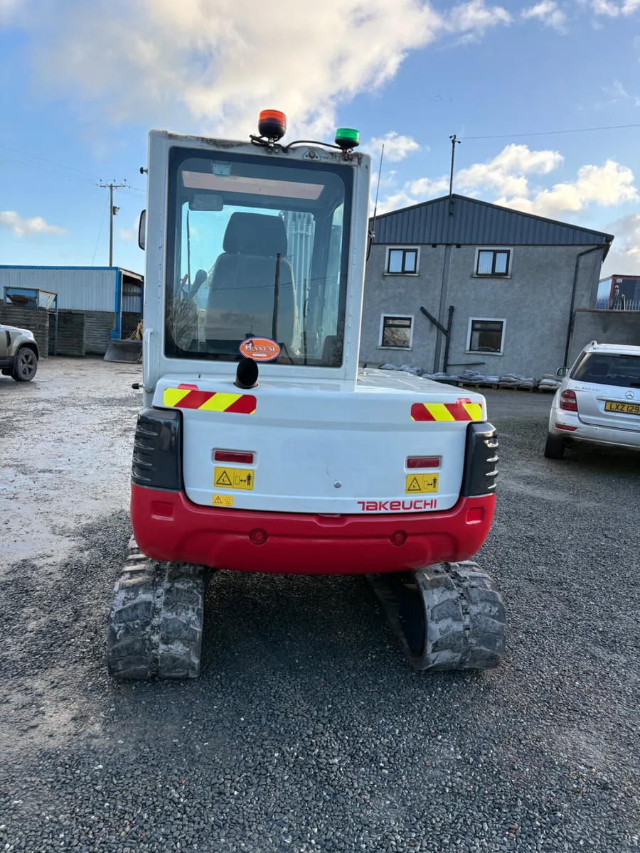 2019 Takeuchi TB250 Low Hours Finance Arranged - Image 4