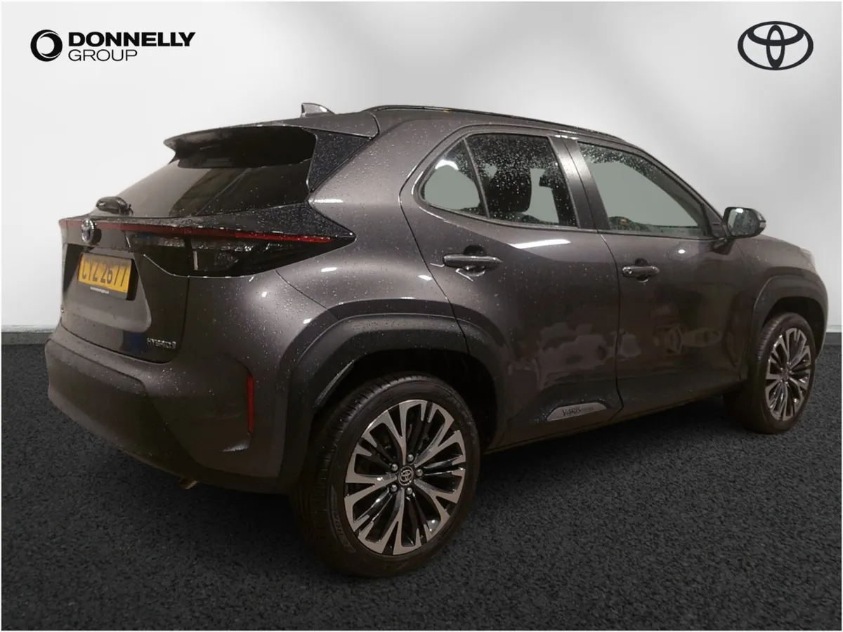 Toyota Yaris Cross Estate Excel - Image 4