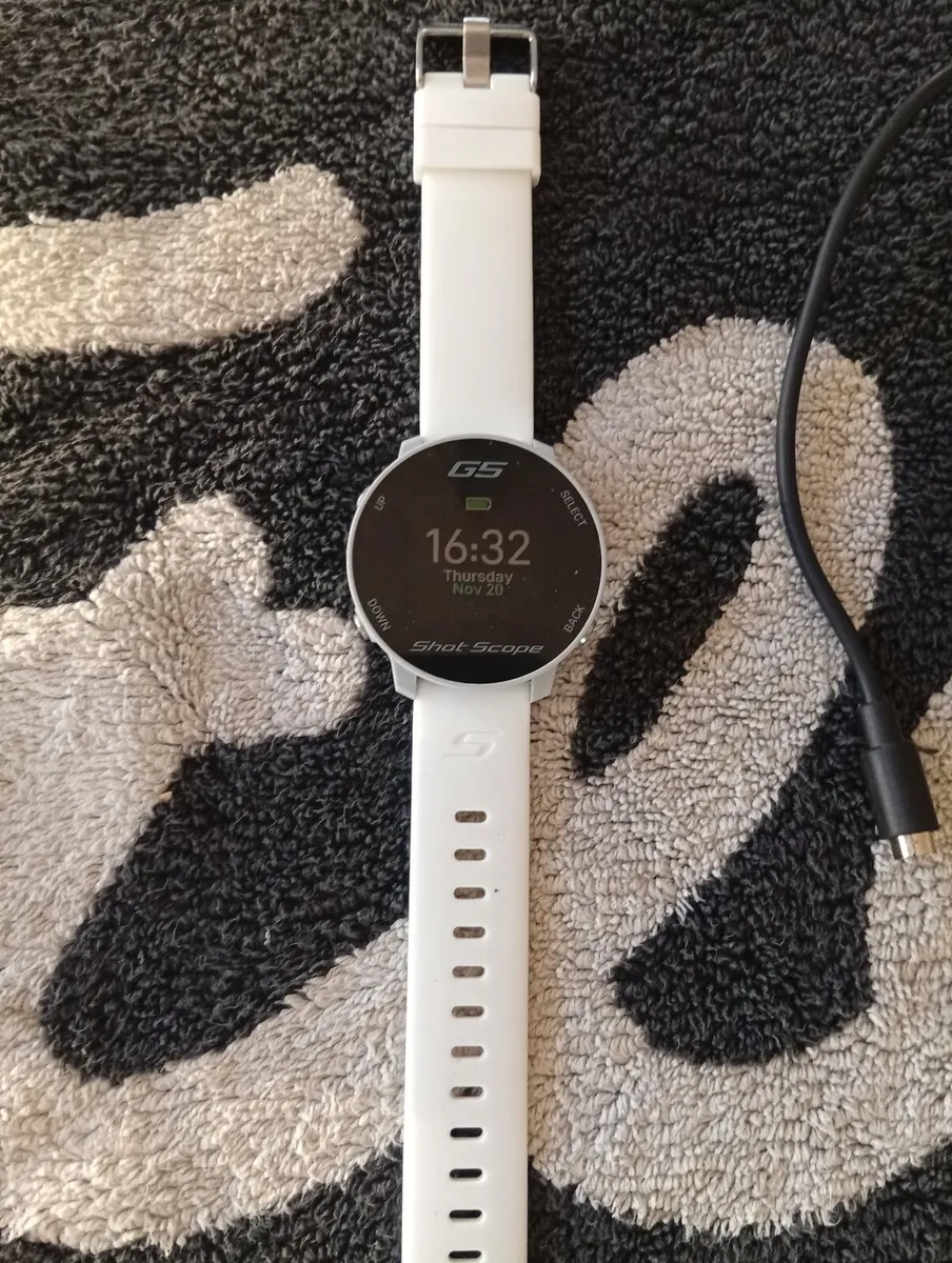 Garmin G5 Golf Watch As New Condition - Image 1