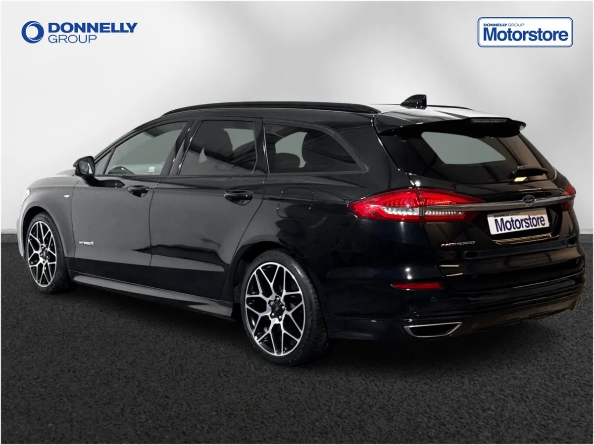 Ford Mondeo Estate ST-Line Edition - Image 2