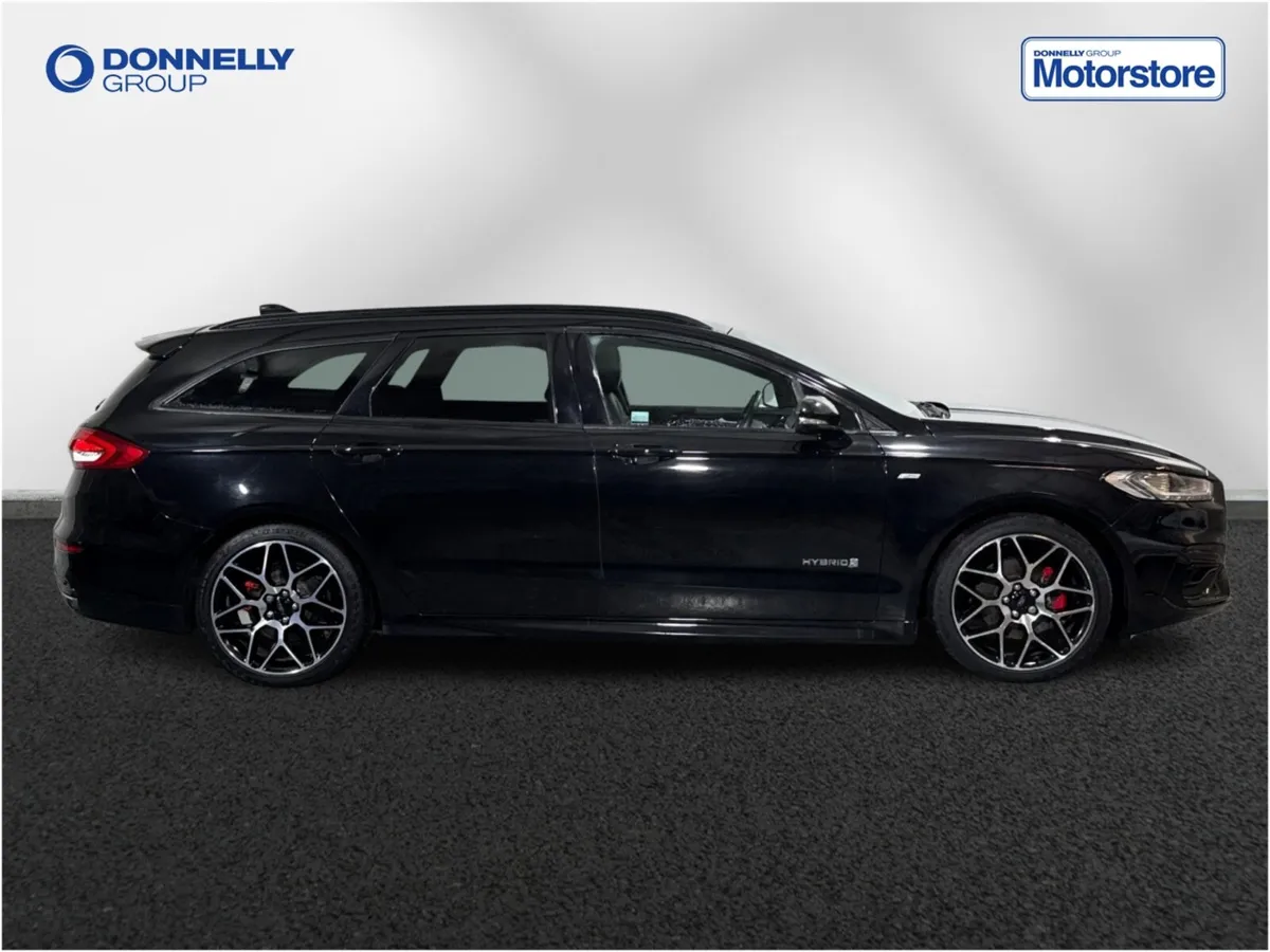 Ford Mondeo Estate ST-Line Edition - Image 3