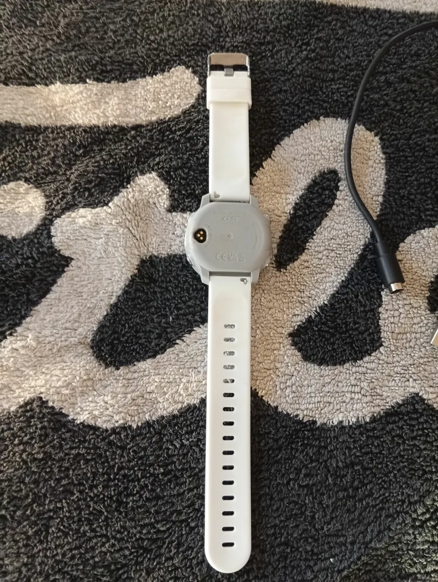 Garmin G5 Golf Watch As New Condition - Image 4