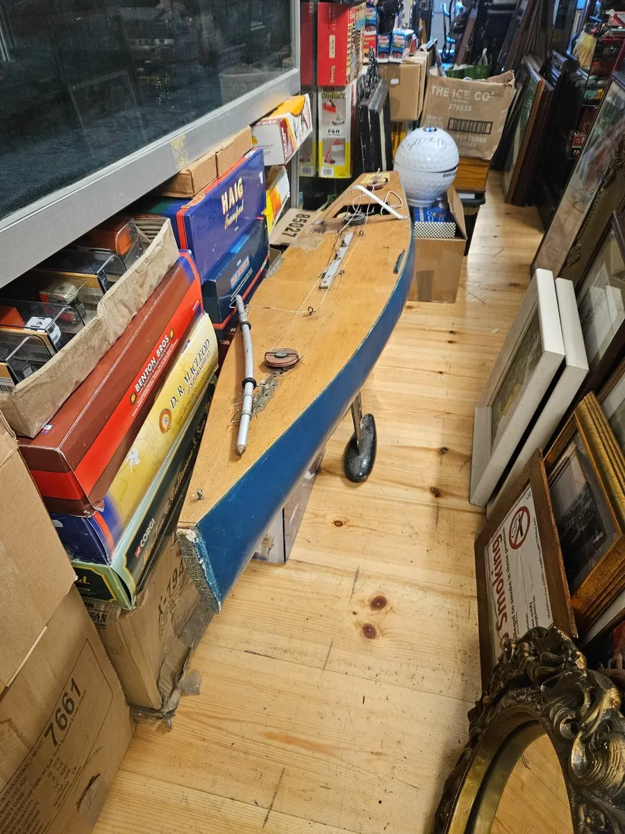 Large RC Yacht - Image 1