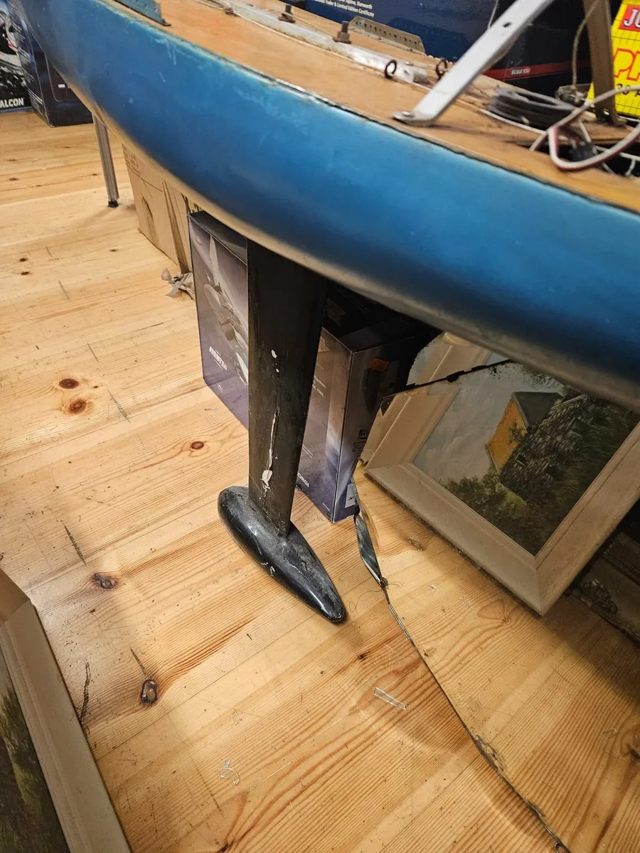 Large RC Yacht - Image 2