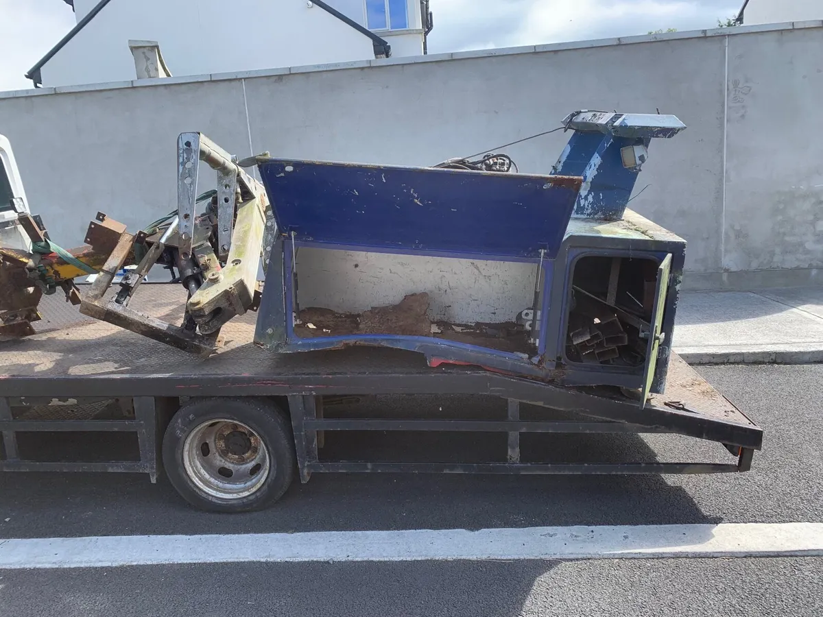 Recovery spec lift equipment - Image 3