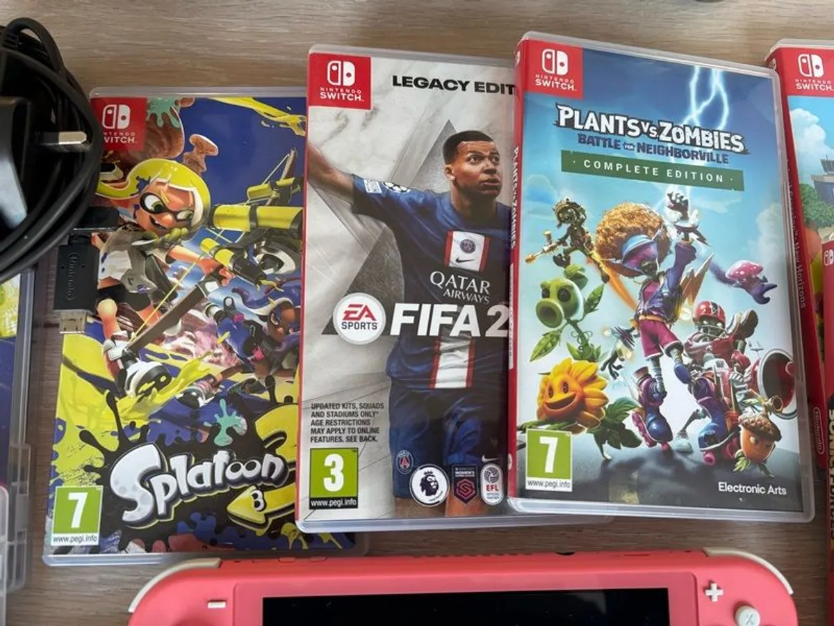 2 Nintendo Switch Lite - Image 3