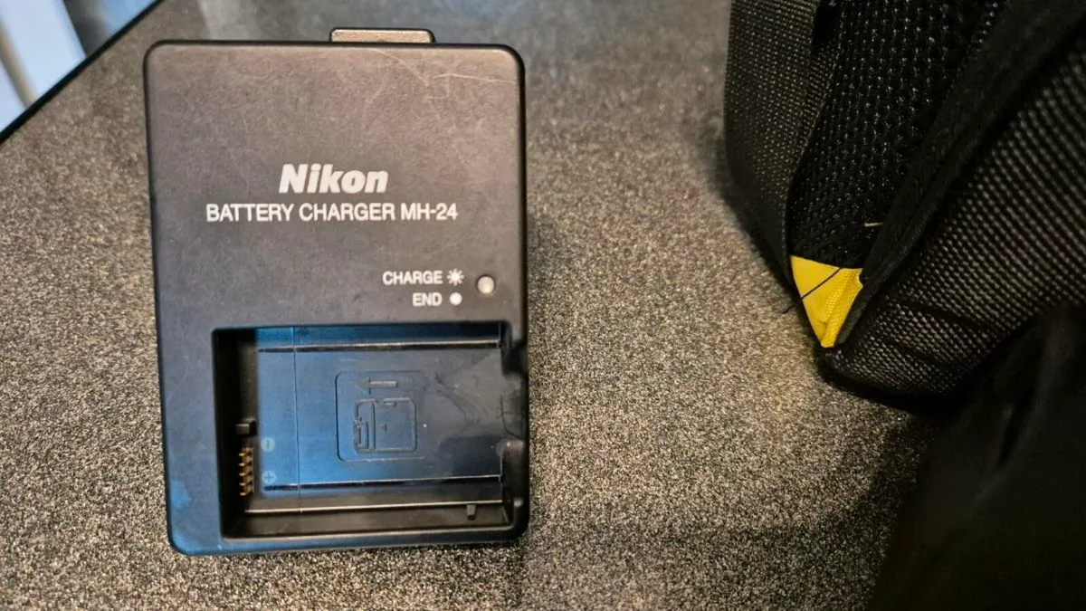 Nikon D5300 Extremely Low Shutter Count 4222 - Image 4