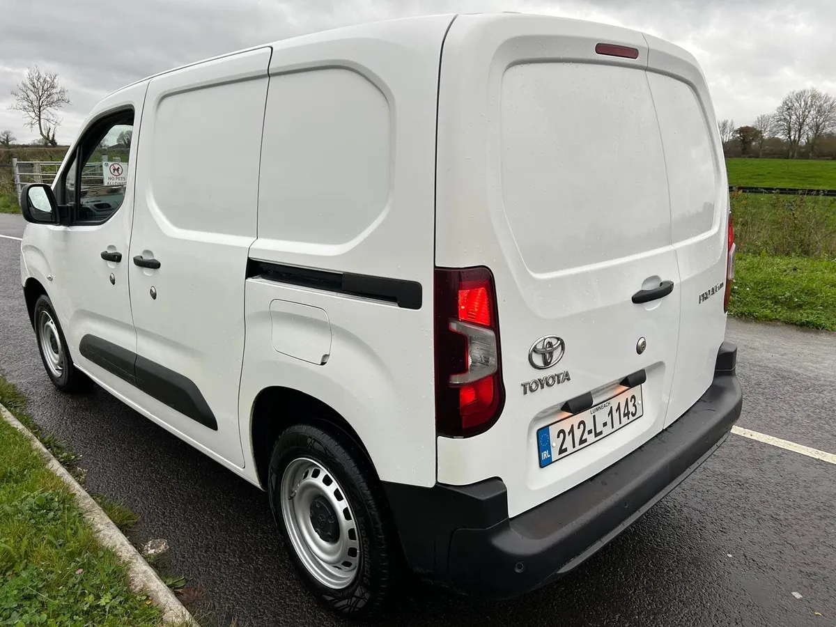 Toyota Proace City 1.5dci  2021 - Image 4