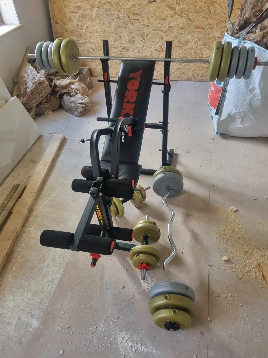 Gym equipment - Image 1