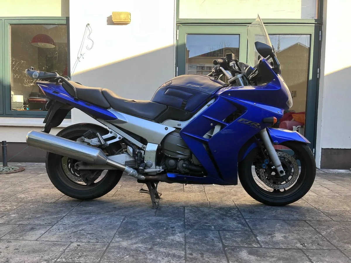 YAMAHA FJR 1300 2002 42.5k miles - Image 3