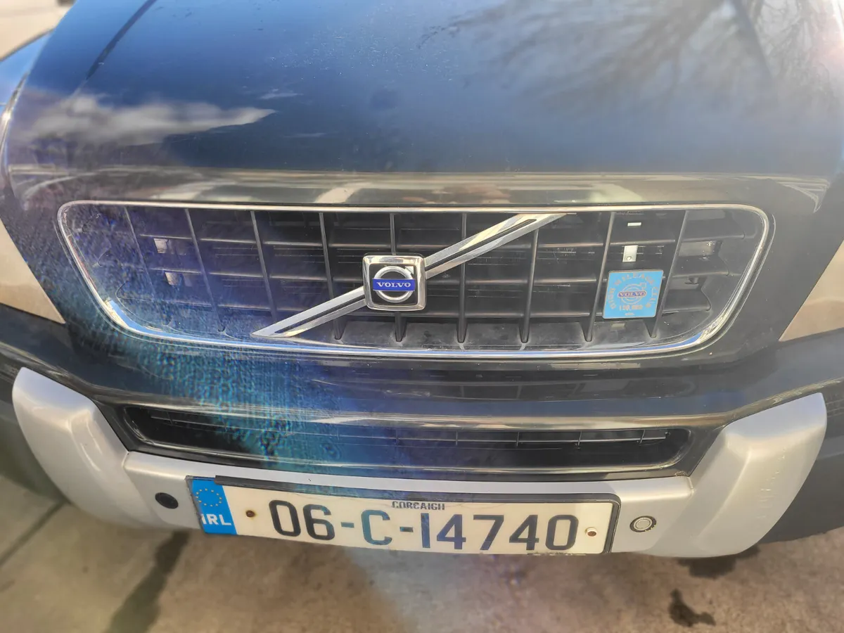 Volvo XC 90 - Image 2