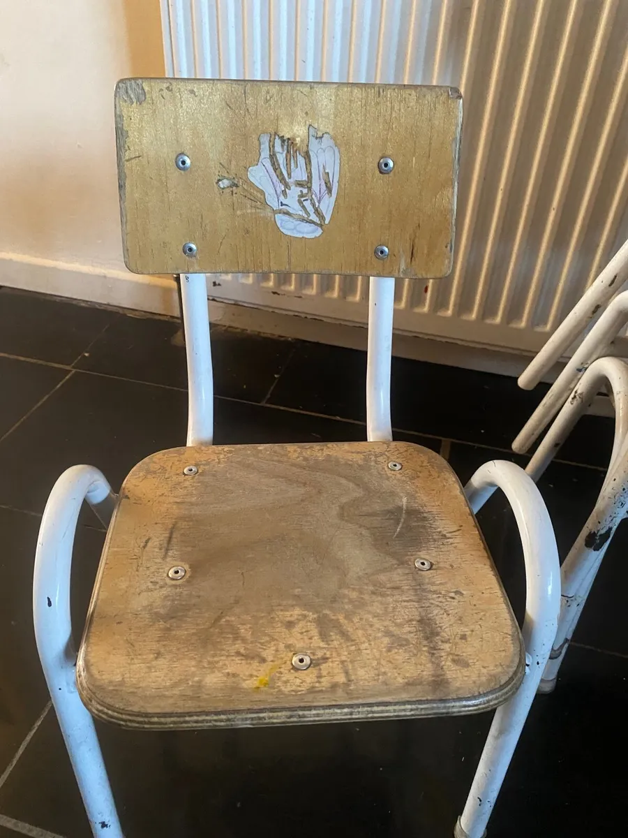 Childrens chairs - Image 1