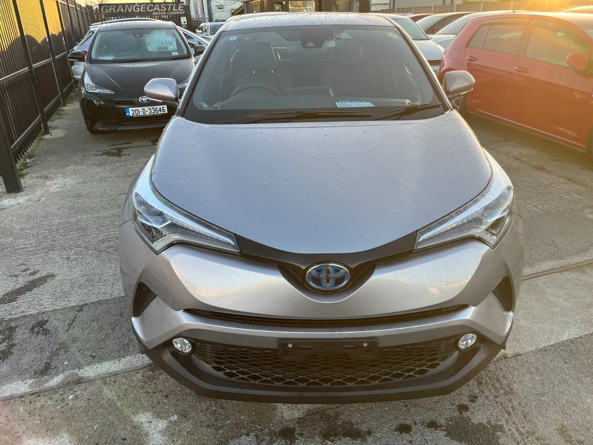 TOYOTA C-HR 2017, 1.8 HYBRID AUTO LOW KM HIGH SPEC - Image 2
