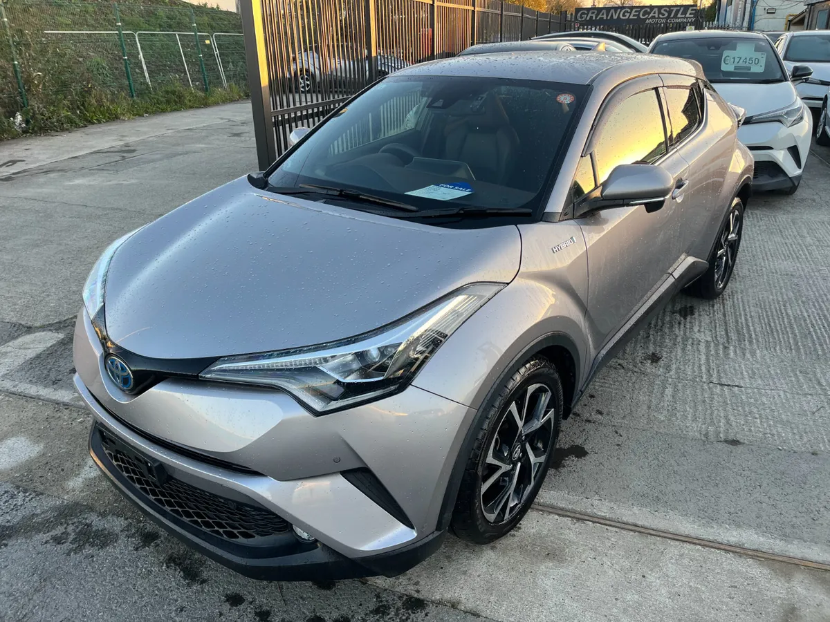 TOYOTA C-HR 2017, 1.8 HYBRID AUTO LOW KM HIGH SPEC - Image 3