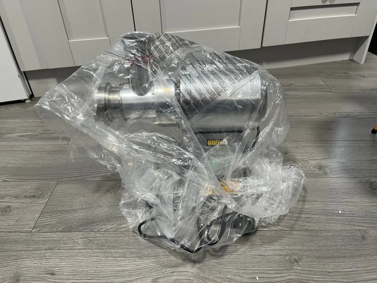 Bufallo heavy duty meat mincer size 22 - Image 2
