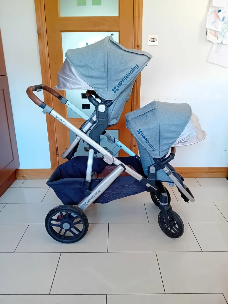 Double buggy / pram - Image 3